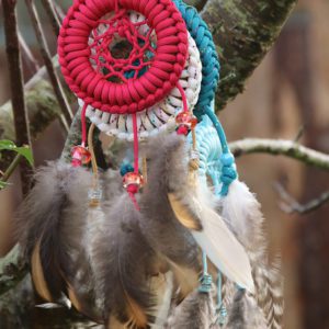 Petit dreamcatcher en couleurs