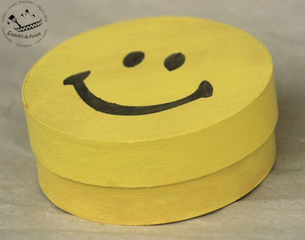 Boite smiley en bois