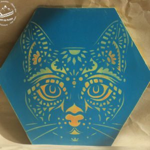 cadre hexagone tête de chat type mandala