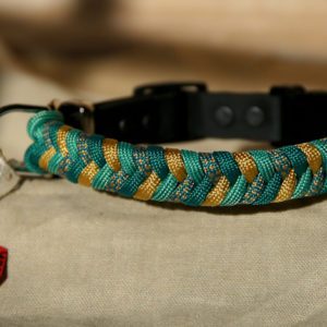 collier en paracorde pour petit chien