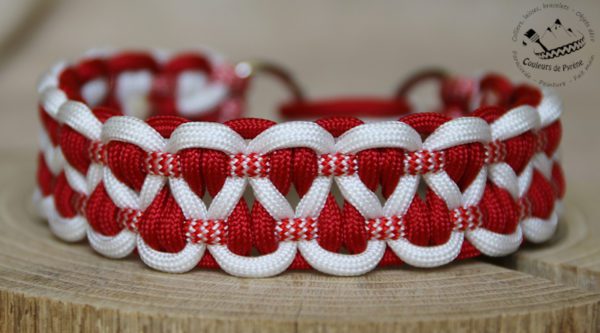 collier souple et aéré en paracorde