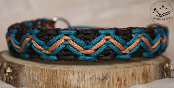collier en paracorde pour chien